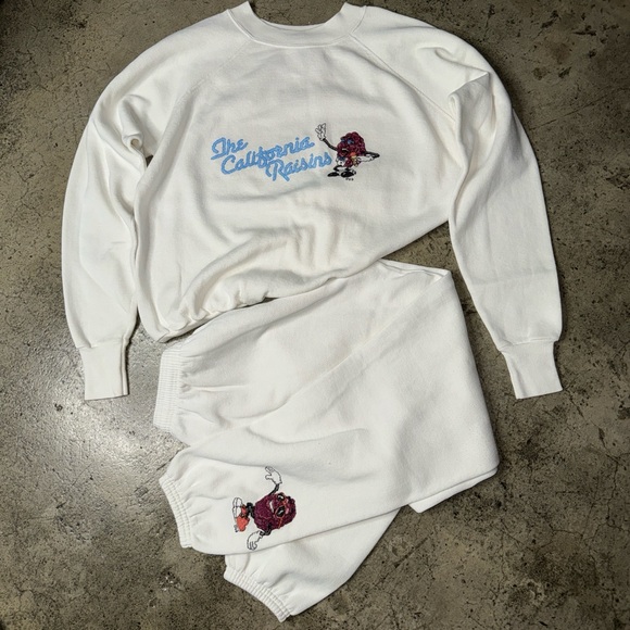 Vintage 89s California raisins embroidered sweatshirt and sweatpants set white - Picture 1 of 9